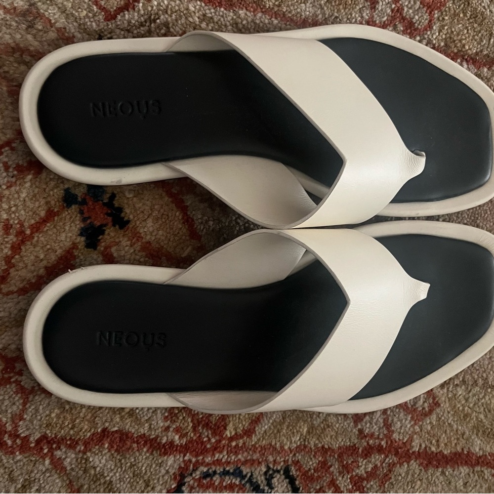 Made in Italy Neous Women's White Sandals